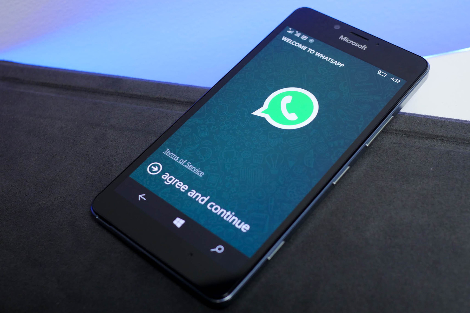 Easy Ways for WhatsApp Hack Online without Survey